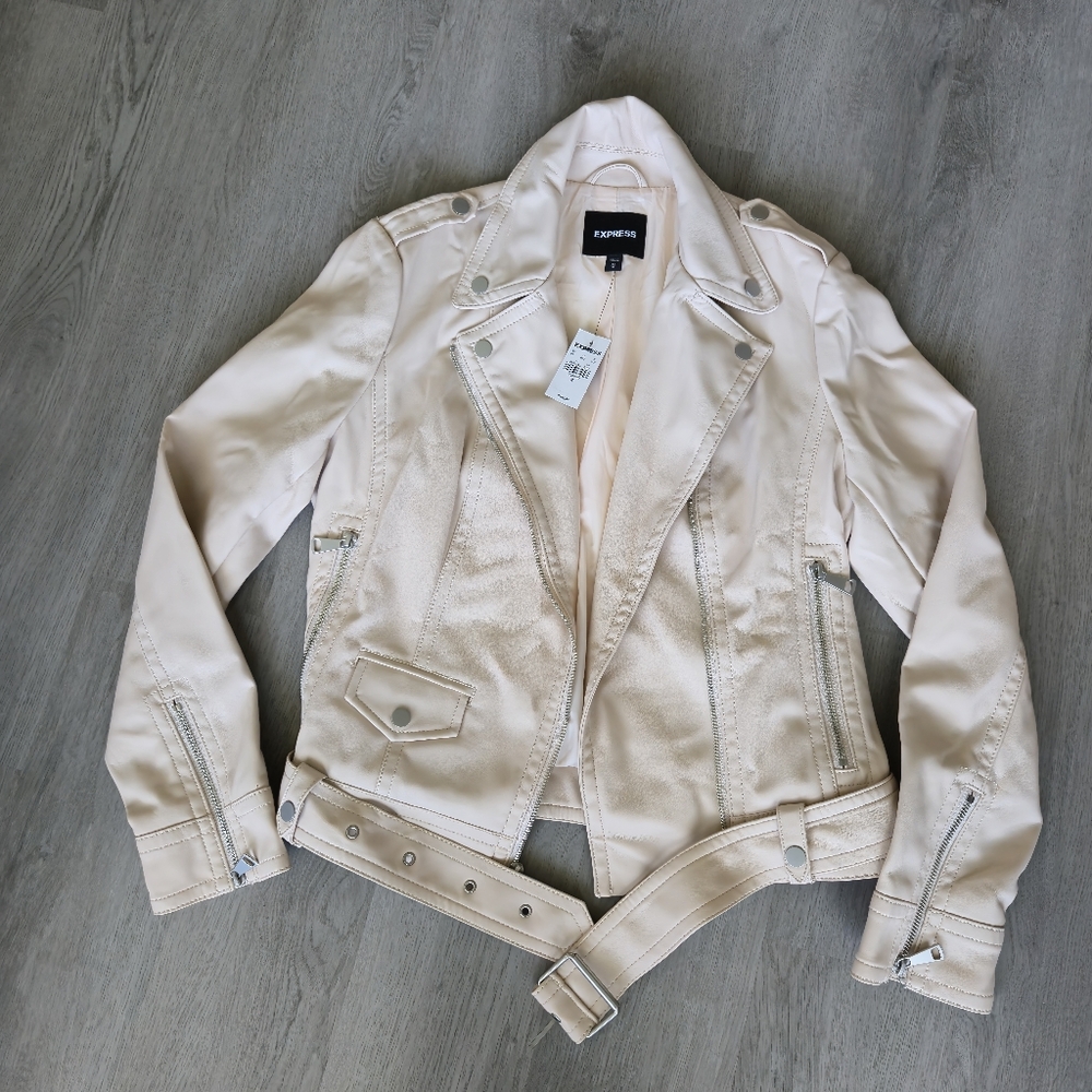 NWT EXPRESS Women's Cream Leather Moto Jacket